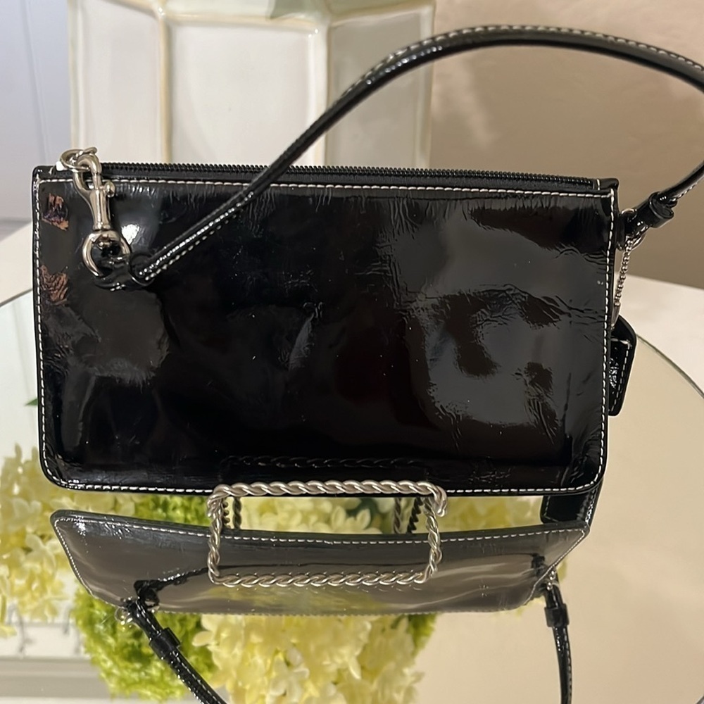 Coach Black Patent Leather Wristlet, Vintage - Picture 4 of 8